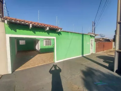Casa com 8 Quartos para alugar, 250m² no Bancários, Londrina