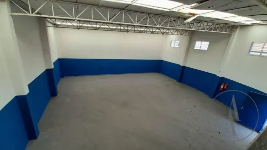 Galpão/Depósito/Armazém para alugar, 230m² no Jardim Bertanha, Sorocaba