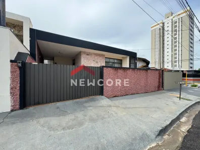 Casa com 4 Quartos à venda, 249m² no Centro, Bauru