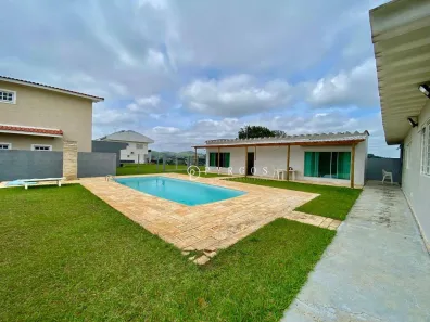Casa com 2 Quartos para alugar, 190m² no , Igaratá