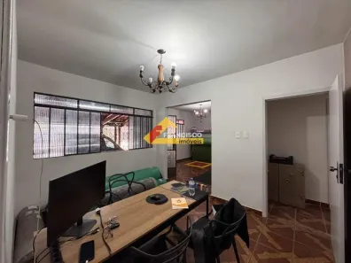 Imóvel Comercial com 3 Quartos para alugar, 190m² no Centro, Divinópolis