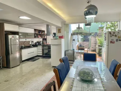 Casa com 3 Quartos à venda, 200m² no Jardim da Glória, São Paulo