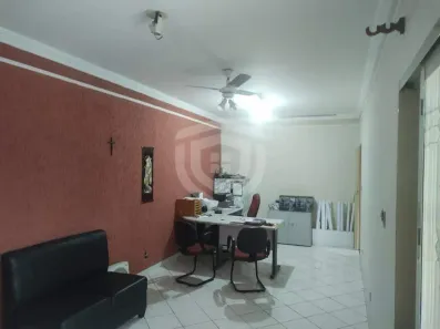 Casa com 2 Quartos para alugar, 200m² no Vila Santa Clara, Bauru