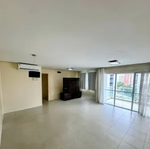Apartamento com 3 Quartos para alugar, 140m² no Adrianópolis, Manaus