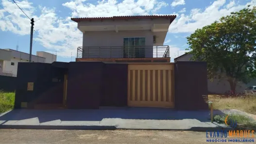 Sobrado com 3 Quartos à venda, 190m² no Residencial Porto Seguro, Goiânia