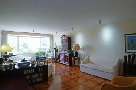 Apartamento com 3 Quartos à venda, 212m² no Jardim Paulista, São Paulo