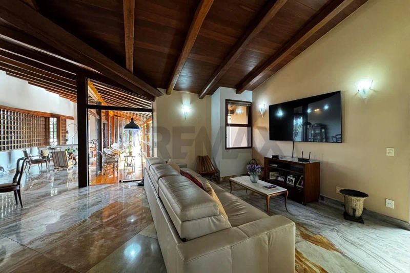 Casa com 4 quartos — Bandeirantes (Pampulha), Belo Horizonte