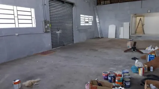 Galpão/Depósito/Armazém para alugar, 700m² no Vila São Benedito, São José dos Campos