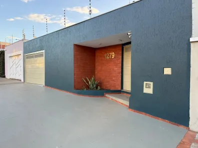 Casa com 3 Quartos à venda, 255m² no Vila Harmonia, Araraquara
