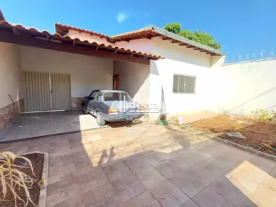 Casa com 3 Quartos à venda, 126m² no Pampulha, Uberlândia