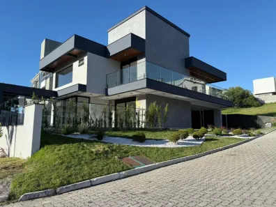 Casa de Condomínio com 4 Quartos à venda, 296m² no Ingleses do Rio Vermelho, Florianópolis