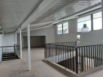 Galpão/Depósito/Armazém à venda, 528m² no Santa Amélia, Belo Horizonte