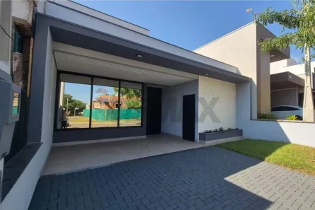 Casa de Condomínio com 3 Quartos para alugar, 129m² no São Bento, Paulínia