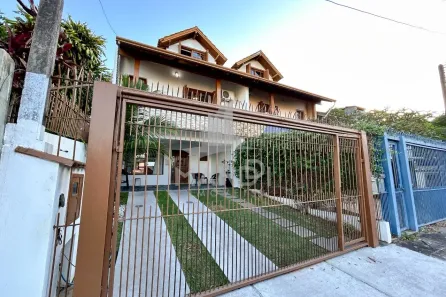 Casa com 4 Quartos à venda, 185m² no Espírito Santo, Porto Alegre
