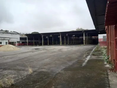 Galpão/Depósito/Armazém para alugar, 3200m² no Bonsucesso, Rio de Janeiro