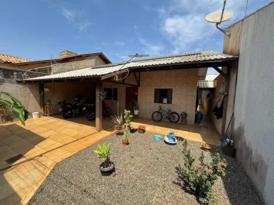 Casa com 2 Quartos à venda, 177m² no Jardim Mathilde, Campo Grande