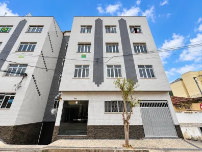 Apartamento com 3 Quartos para alugar, 80m² no Jardim Glória, Juiz de Fora