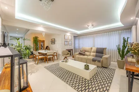 Apartamento com 2 Quartos para alugar, 97m² no Mont Serrat, Porto Alegre