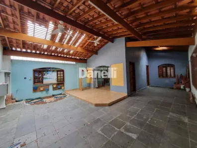 Casa com 3 Quartos à venda, 193m² no Vila Paulista, Taubaté