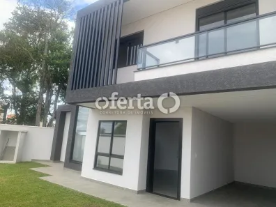 Sobrado com 3 Quartos à venda, 132m² no Centro, Araucária