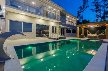 Casa de Condomínio com 3 Quartos à venda, 500m² no Roseira, Mairiporã