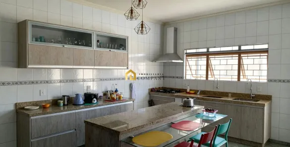 Sobrado com 2 Quartos à venda, 120m² no Parque Três Meninos, Sorocaba