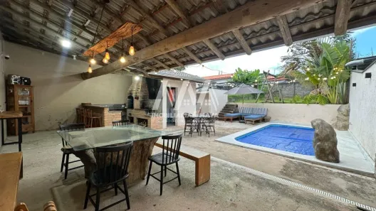 Fazenda/Sítio com 3 Quartos à venda, 160m² no Jundiaquara, Araçoiaba da Serra