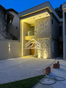 Casa com 3 Quartos à venda, 240m² no Praia da Ribeira (Cunhambebe), Angra dos Reis