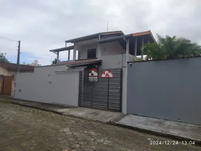 Casa com 3 Quartos para alugar, 161m² no Indaiá, Caraguatatuba