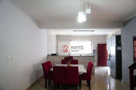 Sobrado com 4 Quartos à venda, 196m² no Parque Novo Mundo, Americana