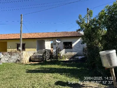 Casa com 2 Quartos à venda, 214m² no Laranjal, Pelotas