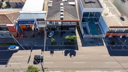 Ponto Comercial à venda, 859m² no Ahú, Curitiba