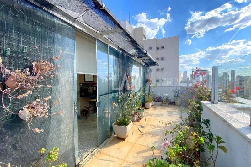 Cobertura com 3 quartos — Serra, Belo Horizonte