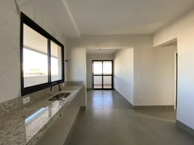 Apartamento com 3 Quartos à venda, 84m² no Segismundo Pereira, Uberlândia