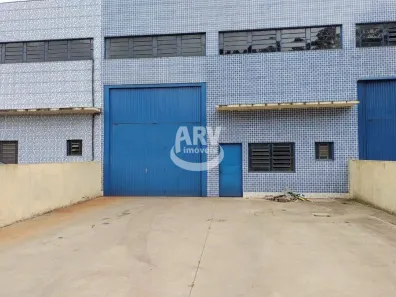 Galpão/Depósito/Armazém para alugar, 240m² no Morada do Vale II, Gravataí