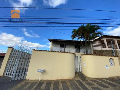 Casa com 4 Quartos à venda, 264m² no Vila Domingues, Votorantim