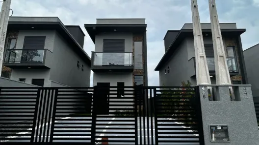 Sobrado com 2 Quartos à venda, 85m² no São João do Rio Vermelho, Florianópolis