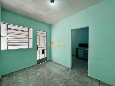 Casa com 2 Quartos para alugar, 47m² no Porto Velho, Divinópolis