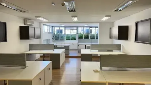 Galpão/Depósito/Armazém à venda, 106m² no Rio Branco, Porto Alegre