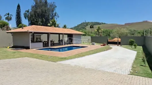 Fazenda/Sítio com 4 Quartos à venda, 380m² no Itaoca, Guararema