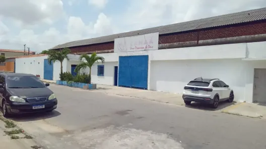 Galpão/Depósito/Armazém à venda, 1325m² no Dom Lustosa, Fortaleza