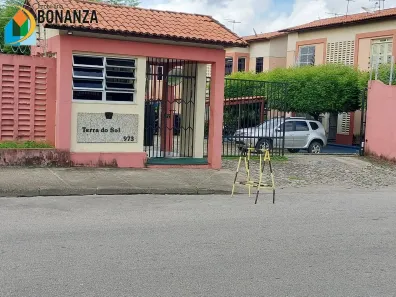 Apartamento com 2 Quartos para alugar, 44m² no Quintino Cunha, Fortaleza