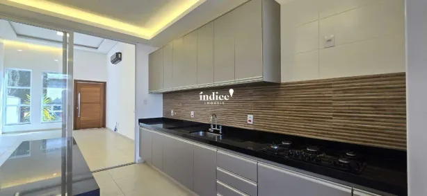 Casa de Condomínio com 3 Quartos para alugar, 155m² no Jardim Valencia, Ribeirão Preto
