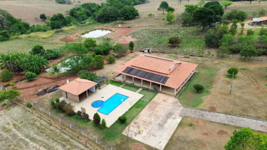 Fazenda/Sítio com 3 Quartos à venda, 20000m² no Centro, Nerópolis