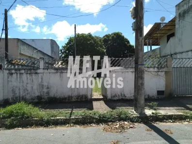 Lote/Terreno à venda, 384m² no Parque Jóquei Club, Campos dos Goytacazes