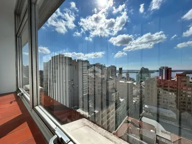 Sala Comercial à venda, 24m² no Centro Histórico, Porto Alegre
