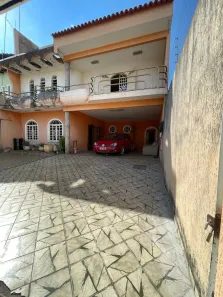 Sobrado com 6 Quartos à venda, 200m² no Guará II, Brasília