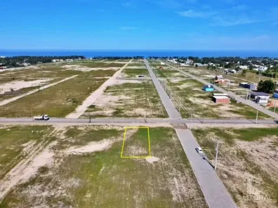Lote/Terreno à venda, 300m² no Village Dunas 1, Balneário Gaivota
