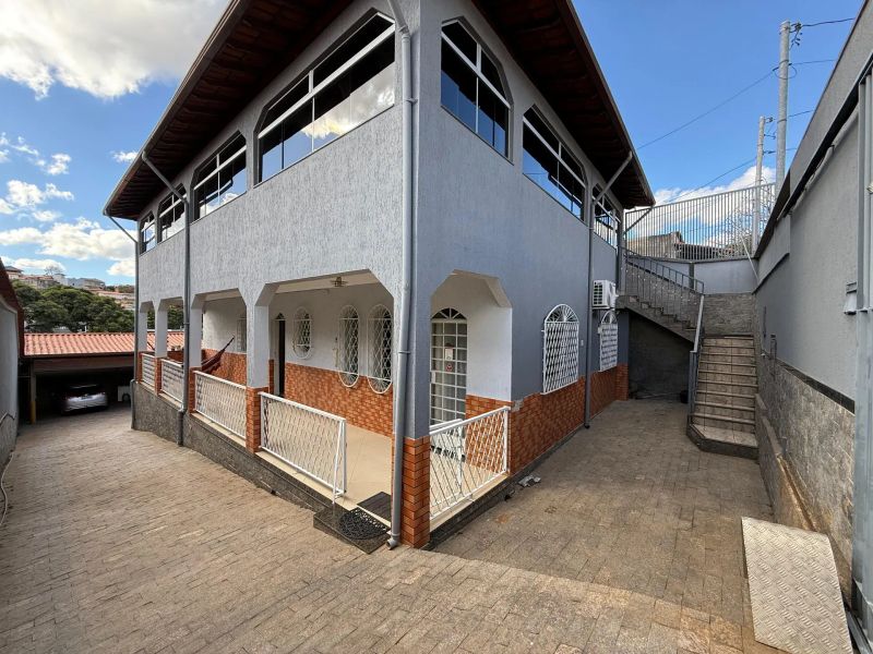 Casa com 3 quartos — Guarani, Belo Horizonte