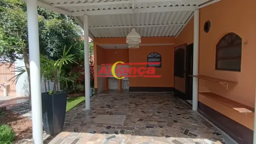 Casa com 2 Quartos para alugar, 300m² no Vila Augusta, Guarulhos